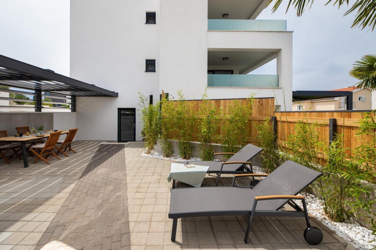 Casa Bella Apartment Malinska Exterior photo